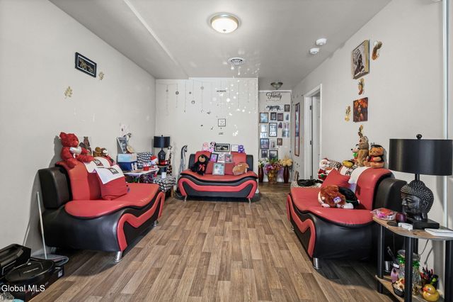 421 4th Street, Troy, NY 12180
