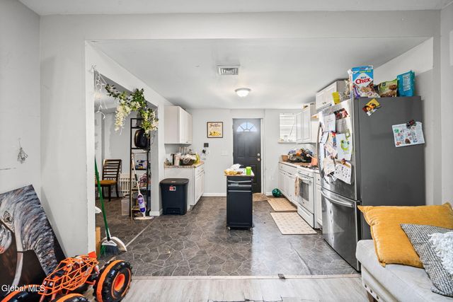 421 4th Street, Troy, NY 12180