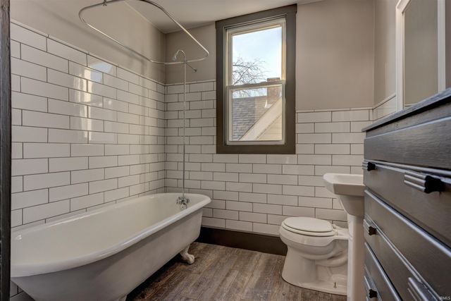 212 E Delaware Street, Evansville, IN 47711