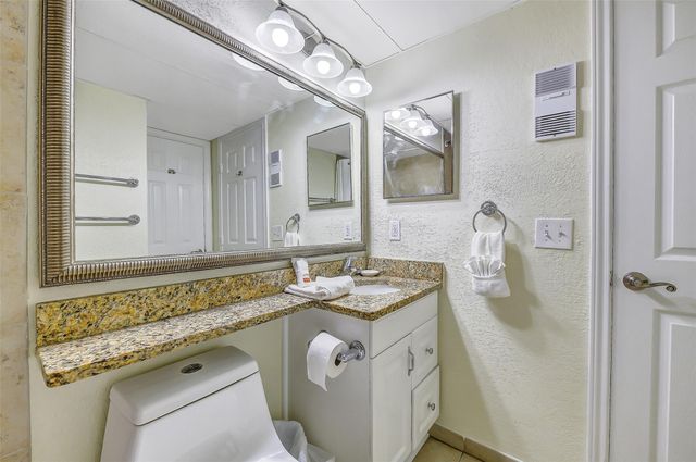 6102 Seawall Boulevard 133, Galveston, TX 77551