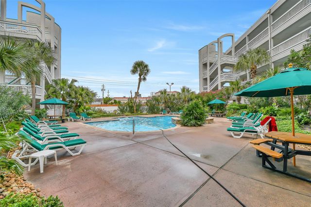 6102 Seawall Boulevard 133, Galveston, TX 77551