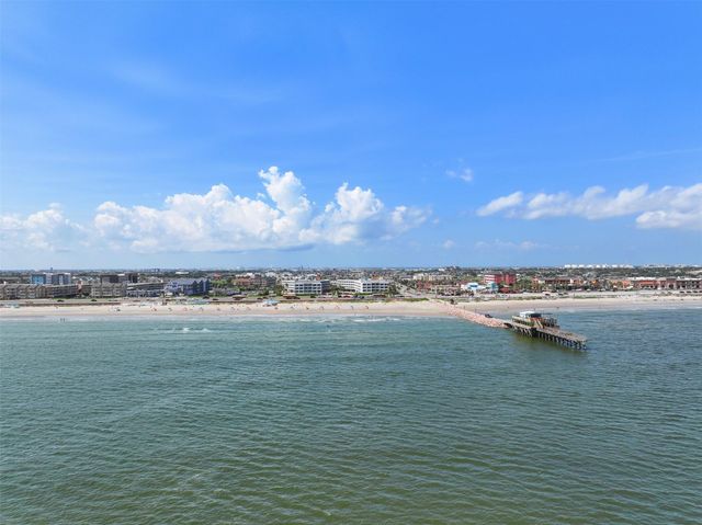 6102 Seawall Boulevard 133, Galveston, TX 77551