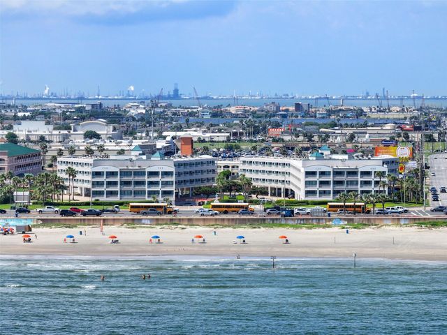 6102 Seawall Boulevard 133, Galveston, TX 77551