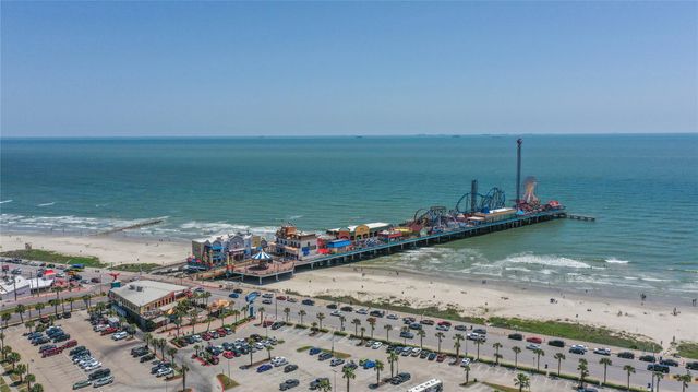 6102 Seawall Boulevard 133, Galveston, TX 77551