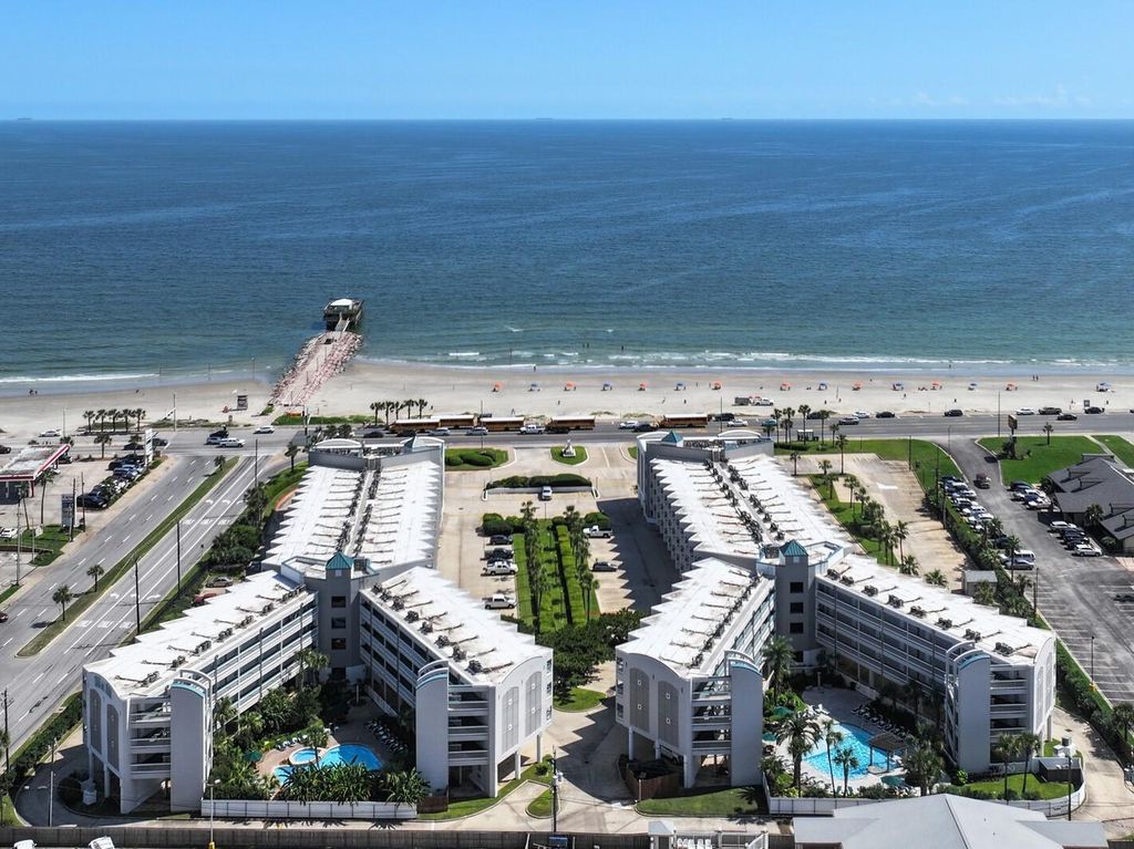 6102 Seawall Boulevard 133, Galveston, TX 77551