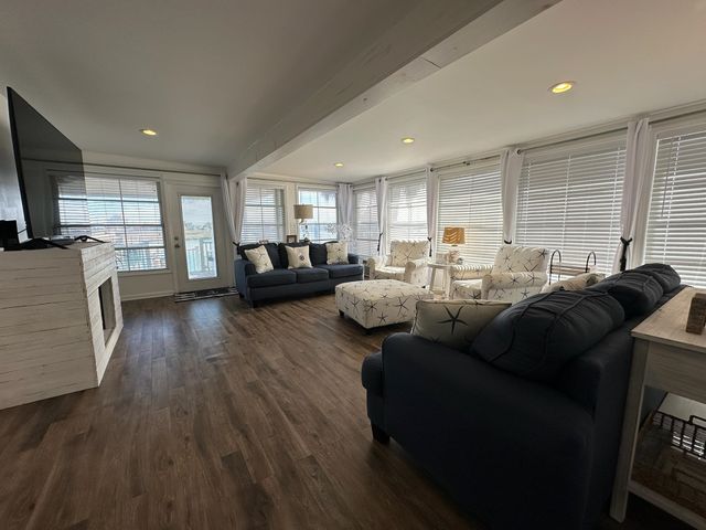 315 Inlet Rd., Garden City Beach, SC 29576