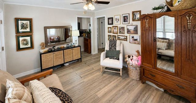 211 E Yell Street, Livingston, TX 77351