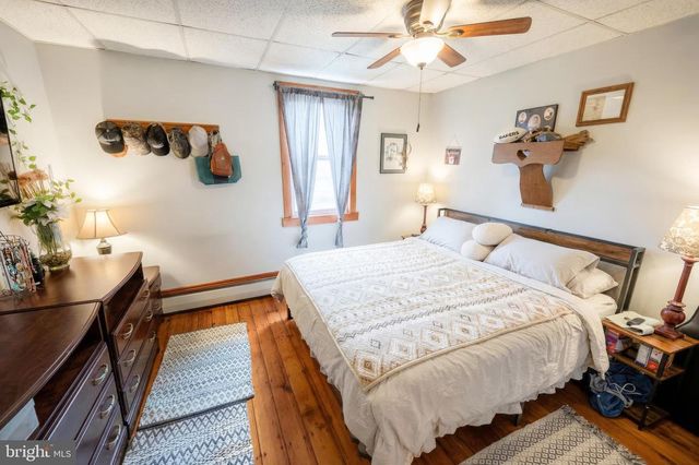 209 N 3RD ST, Hanover, PA 17331