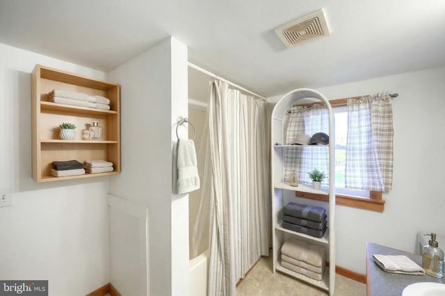 209 N 3RD ST, Hanover, PA 17331