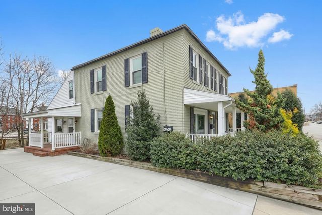 209 N 3RD ST, Hanover, PA 17331