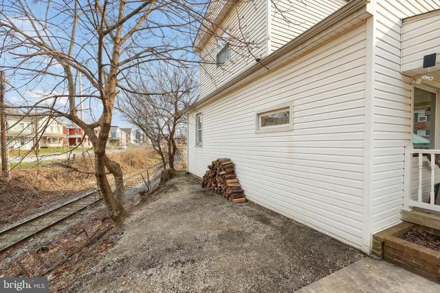 209 N 3RD ST, Hanover, PA 17331
