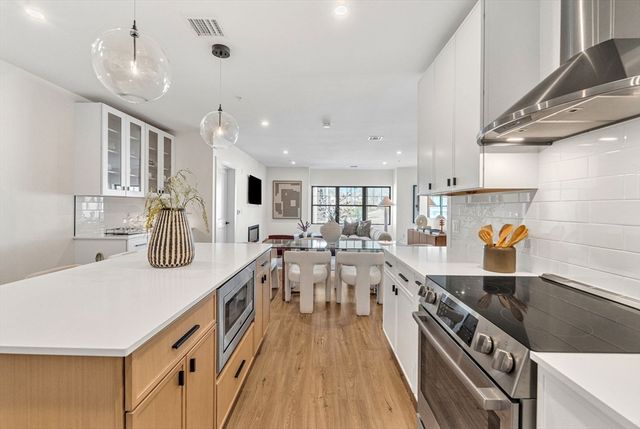 20 Audubon Way 309, Canton, MA 02021