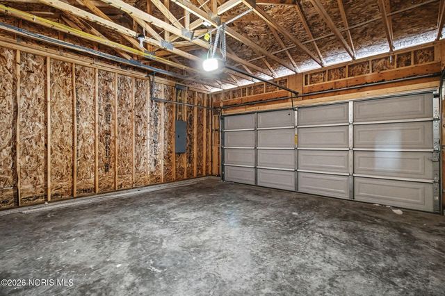 1066 Seneca Drive, Wauseon, OH 43567