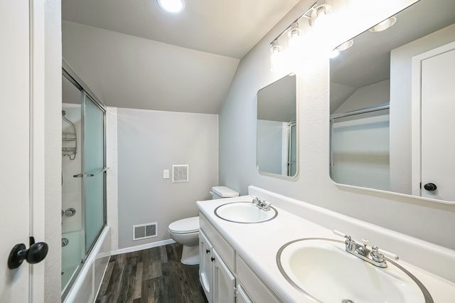 815 38th Street SE, Paris, TX 75462