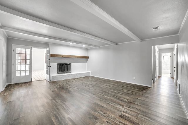 815 38th Street SE, Paris, TX 75462