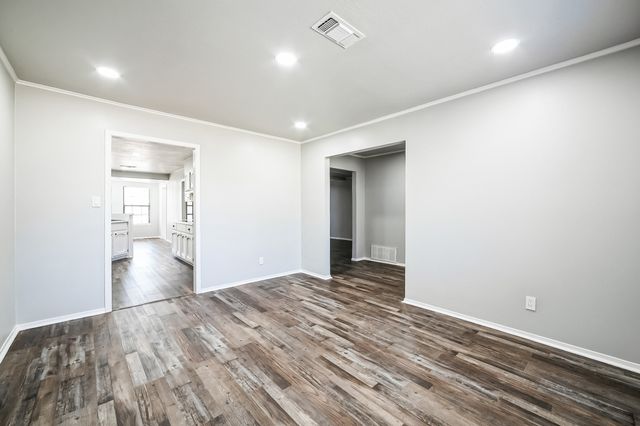 815 38th Street SE, Paris, TX 75462