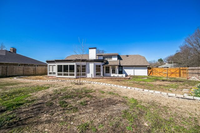 815 38th Street SE, Paris, TX 75462