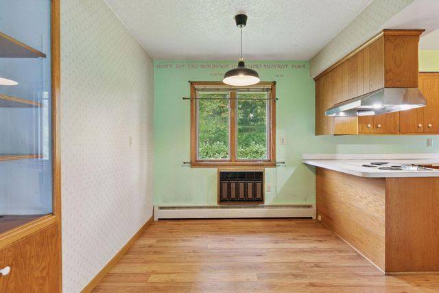 1434 8th Avenue S, South Saint Paul, MN 55075