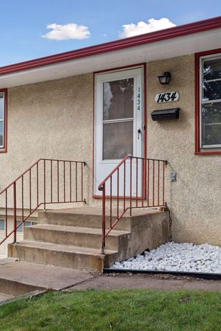 1434 8th Avenue S, South Saint Paul, MN 55075
