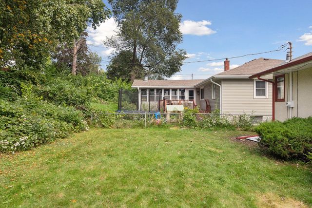 1434 8th Avenue S, South Saint Paul, MN 55075