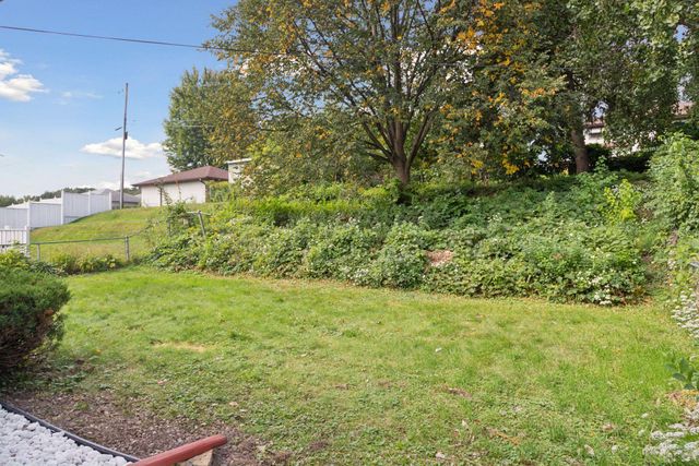 1434 8th Avenue S, South Saint Paul, MN 55075