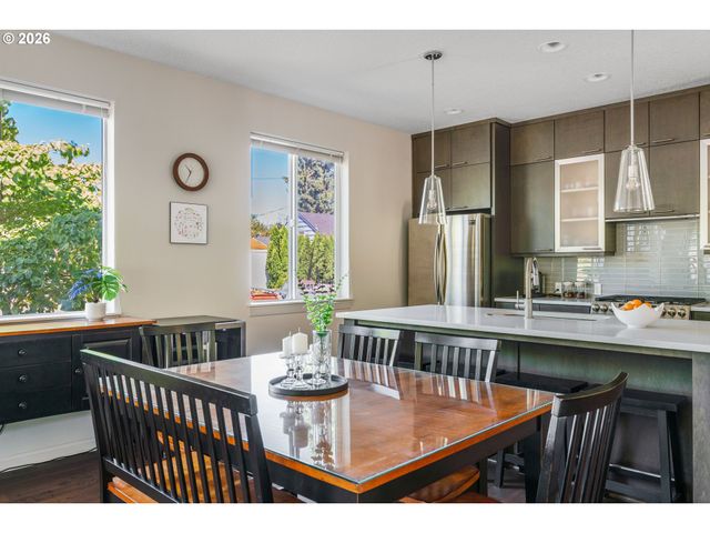 1905 Ne AINSWORTH St, Portland, OR 97211