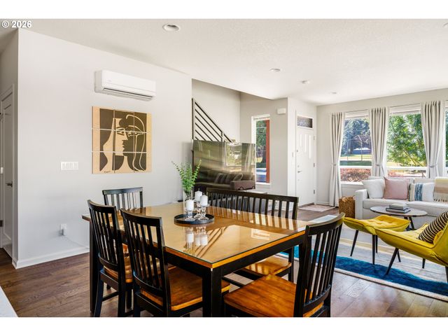 1905 Ne AINSWORTH St, Portland, OR 97211