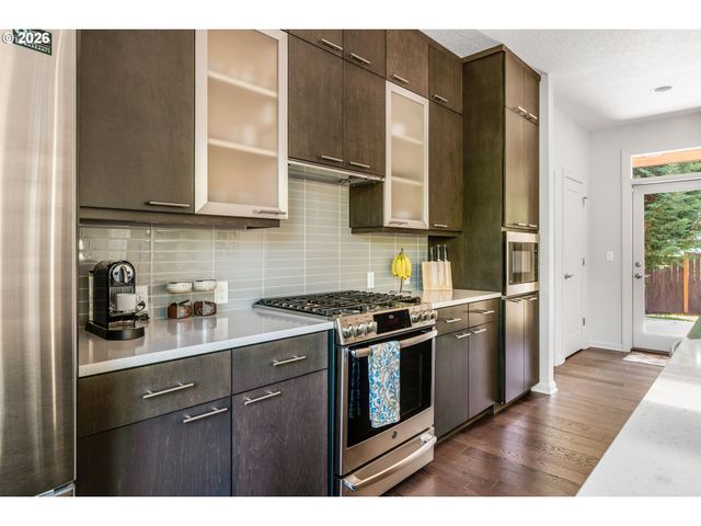 1905 Ne AINSWORTH St, Portland, OR 97211