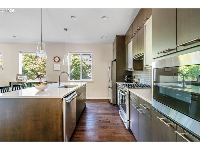 1905 Ne AINSWORTH St, Portland, OR 97211