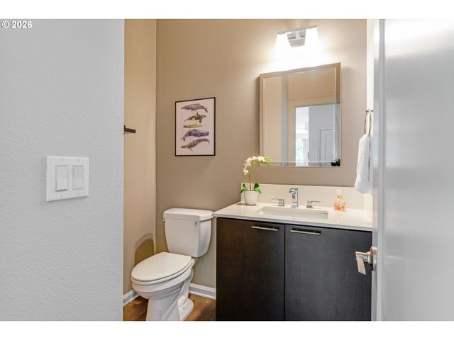 1905 Ne AINSWORTH St, Portland, OR 97211