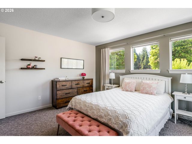 1905 Ne AINSWORTH St, Portland, OR 97211
