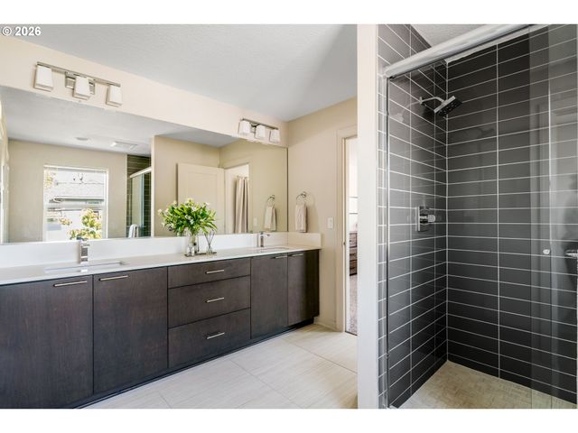 1905 Ne AINSWORTH St, Portland, OR 97211