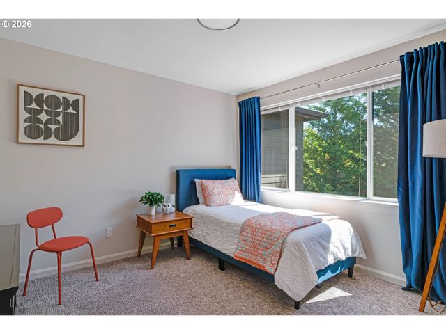 1905 Ne AINSWORTH St, Portland, OR 97211