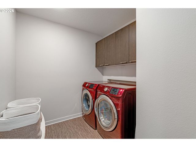 1905 Ne AINSWORTH St, Portland, OR 97211