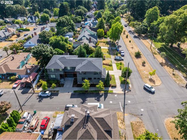 1905 Ne AINSWORTH St, Portland, OR 97211