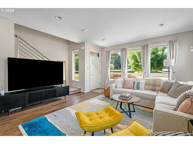 1905 Ne AINSWORTH St, Portland, OR 97211