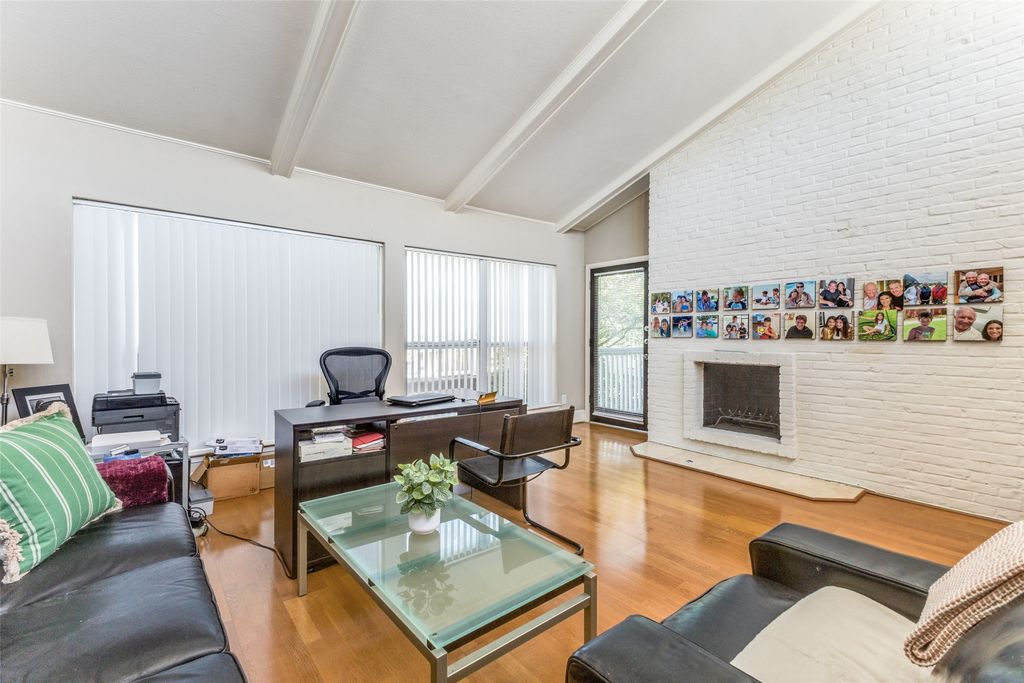 5908 Sandhurst Lane 244, Dallas, TX 75206