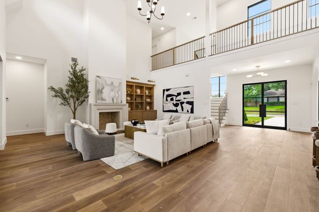 7153 Cornelia Lane, Dallas, TX 75214