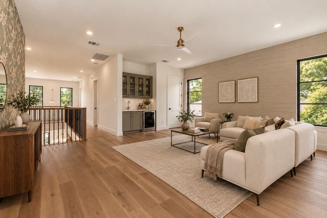 7153 Cornelia Lane, Dallas, TX 75214