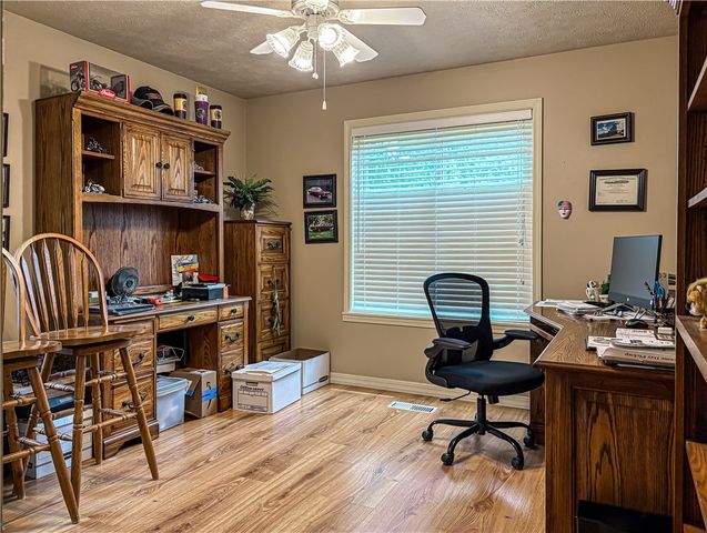 2630 Echo Hills Drive, Harrison, AR 72601