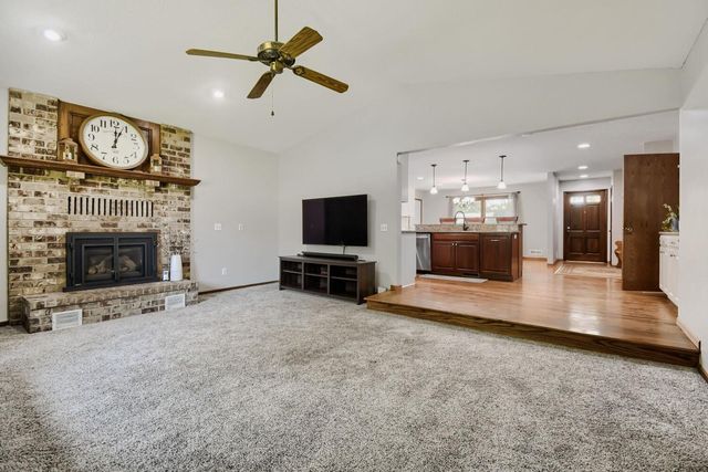 10439 Thrush Street NW, Coon Rapids, MN 55433