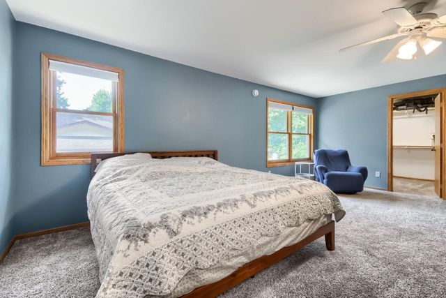 10439 Thrush Street NW, Coon Rapids, MN 55433