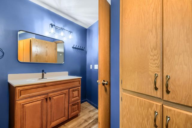 10439 Thrush Street NW, Coon Rapids, MN 55433