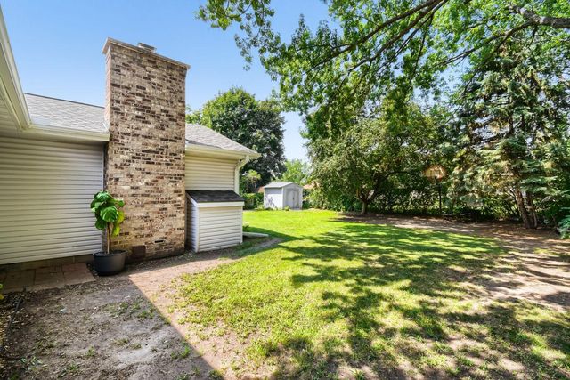 10439 Thrush Street NW, Coon Rapids, MN 55433