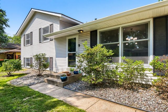 10439 Thrush Street NW, Coon Rapids, MN 55433