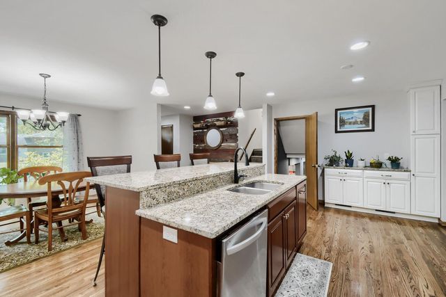 10439 Thrush Street NW, Coon Rapids, MN 55433