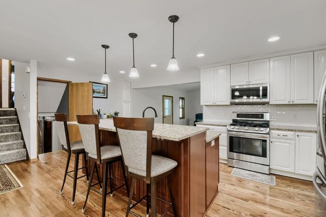 10439 Thrush Street NW, Coon Rapids, MN 55433
