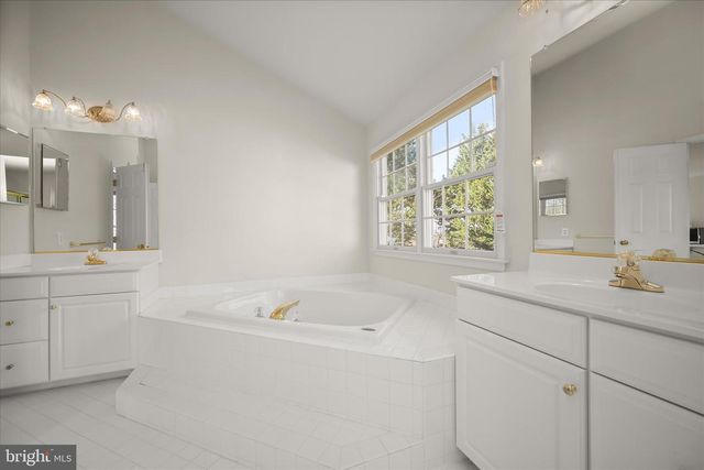 16412 HILLCROFT DR, Rockville, MD 20853