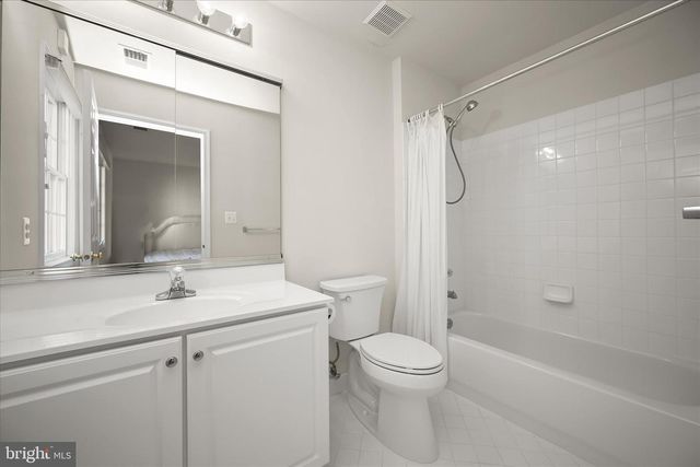 16412 HILLCROFT DR, Rockville, MD 20853