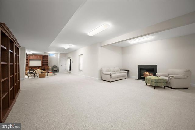 16412 HILLCROFT DR, Rockville, MD 20853